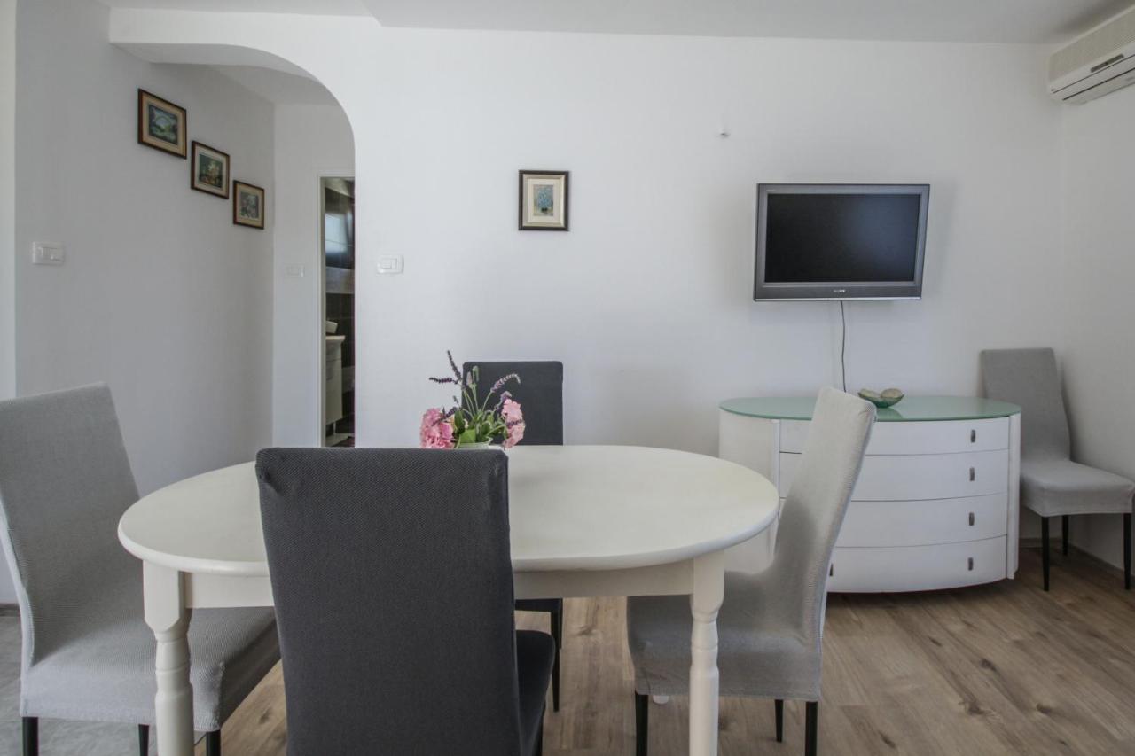 Apartment Tosca With Parking Rovinj Buitenkant foto